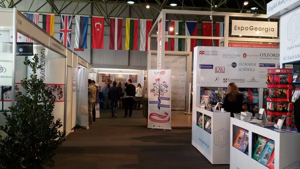 12736150_1096088383755139_58976825_n