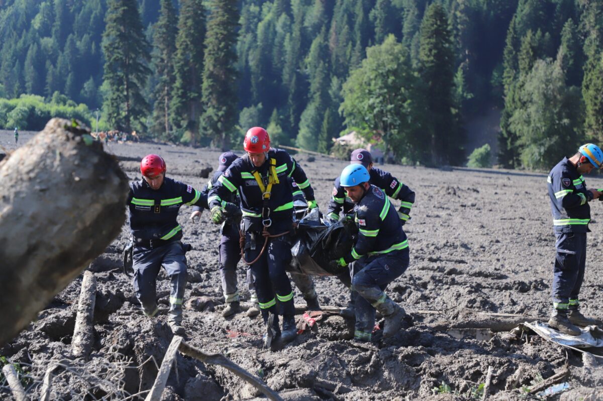 Շովիում աղետի գոտում մահացածների թիվը հասել է 25 -ի